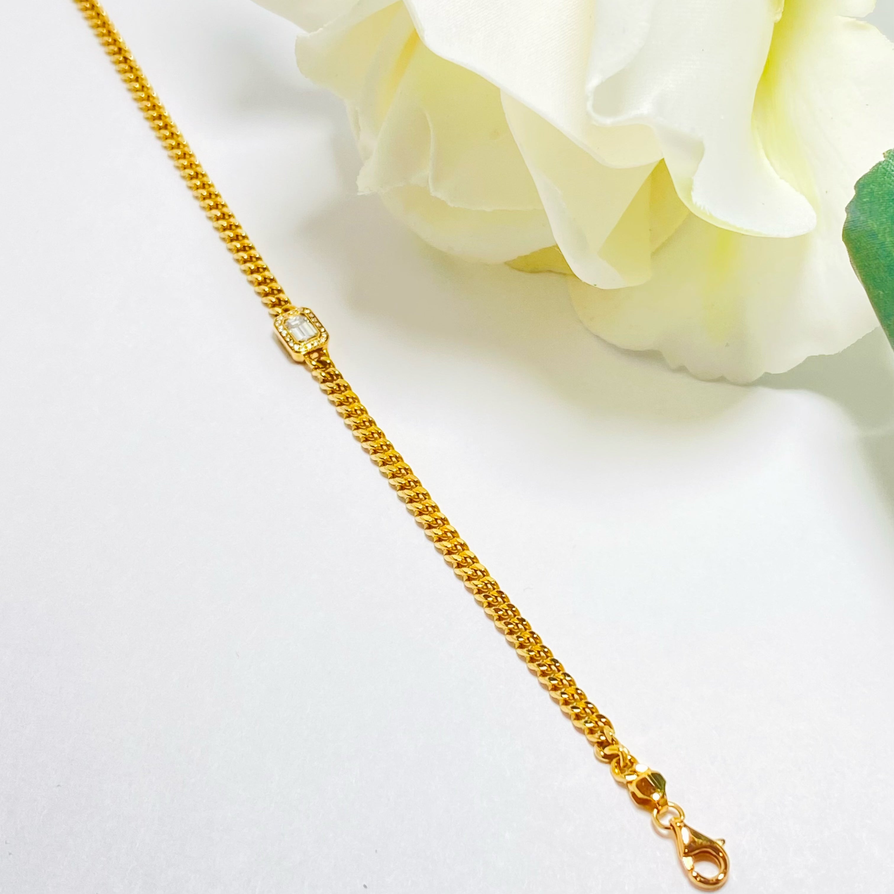 Dainty Gold Bracelet for Women 14K Gold Plated Lightweight Chain Bracelet  Herrin | eBay